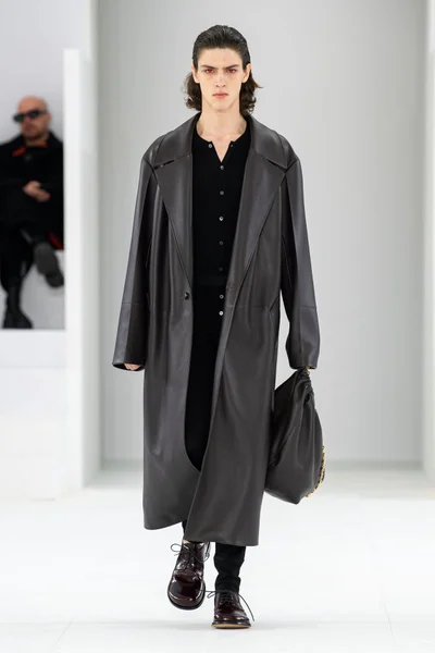 Look 34